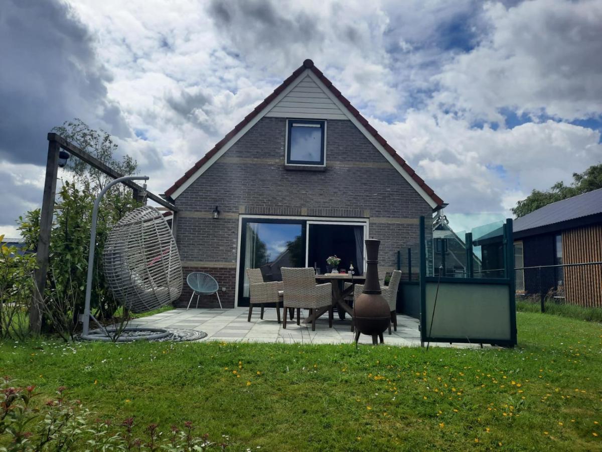 Waterhuis Friesland Oudwoude ภายนอก รูปภาพ