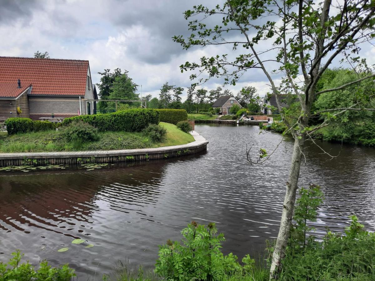 Waterhuis Friesland Oudwoude ภายนอก รูปภาพ