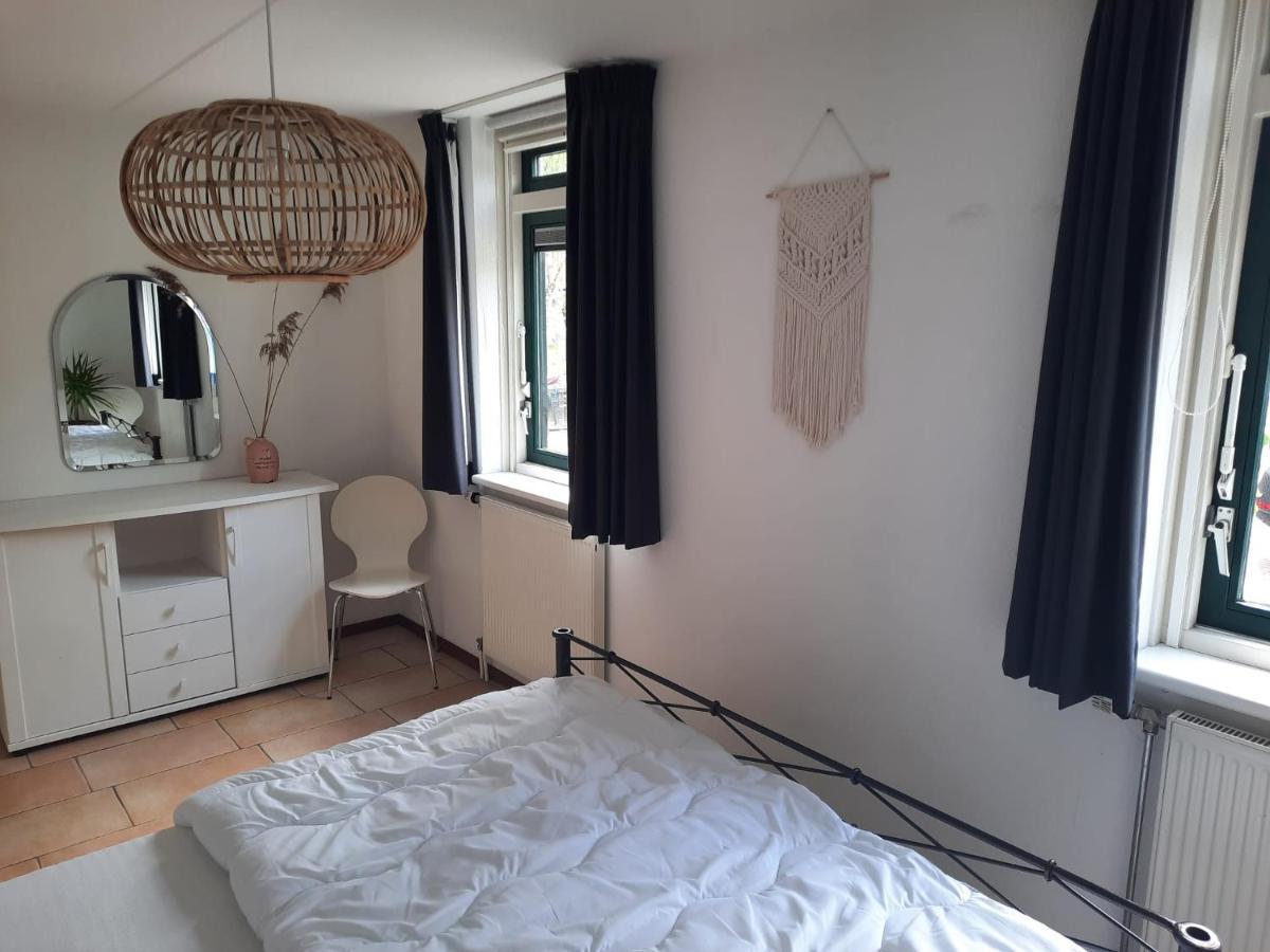 Waterhuis Friesland Oudwoude ภายนอก รูปภาพ